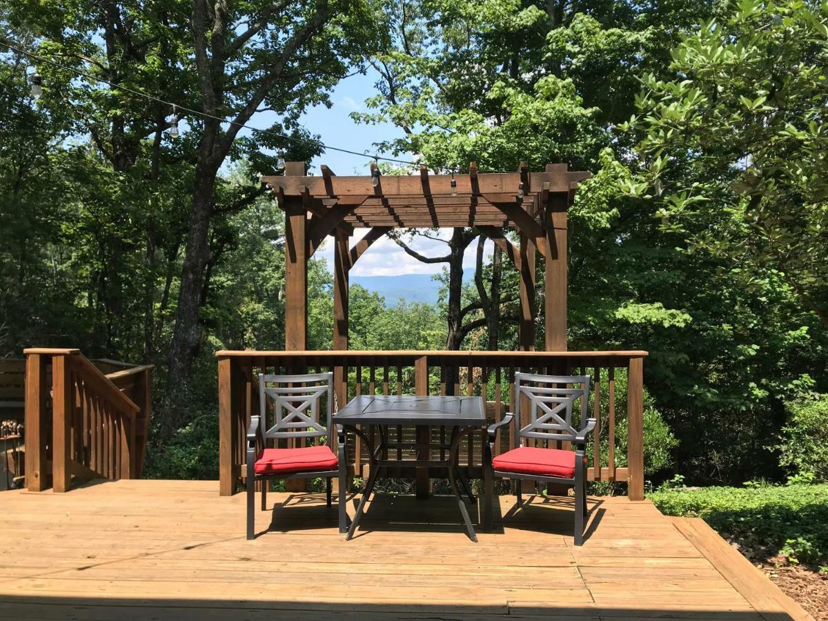 Hotel Barefoot Hills Dahlonega Esterno foto