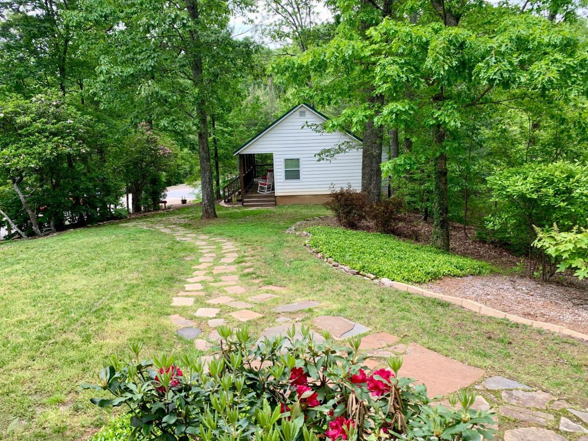 Hotel Barefoot Hills Dahlonega Esterno foto