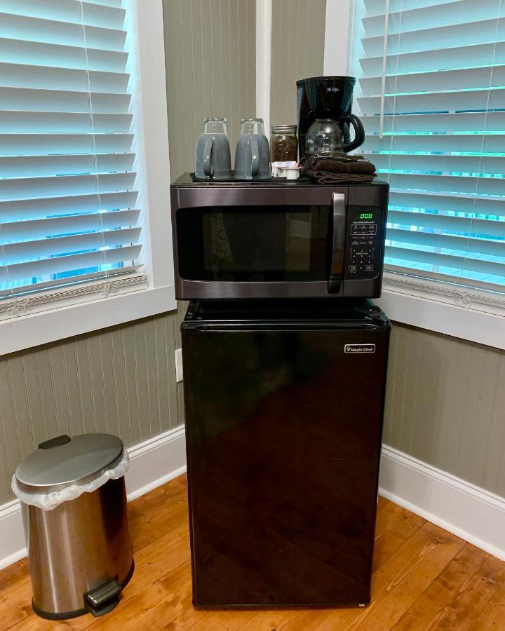 Hotel Barefoot Hills Dahlonega Esterno foto